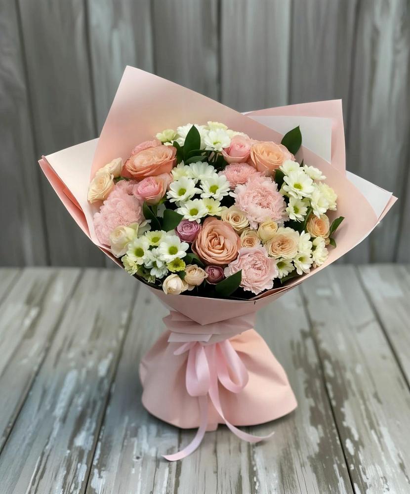 Букет цветов из: Гвоздики, Розы и Хризантемы в Старой Руссе