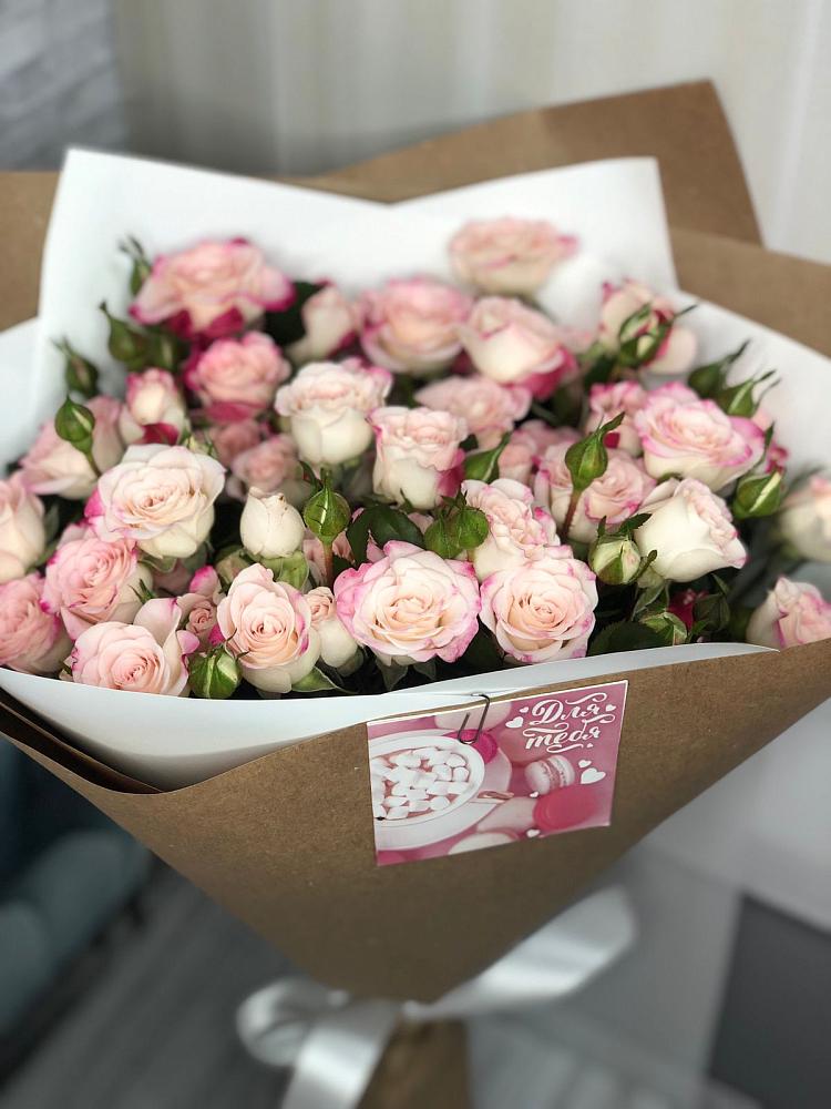 Букет цветов из: Розы в Старой Руссе