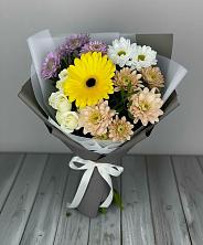 Букет цветов из:  Розы, Герберы и Хризантемы в Старой Руссе