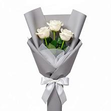 Букет 3 белые розы #REPLACE_PRED# Старой Руссе