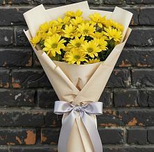 Букет цветов из:  Хризантемы в Старой Руссе