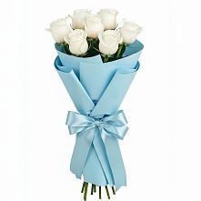 Букет 7 белых роз Проуд в Старой Руссе