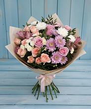 Букет цветов из:  Хризантемы, Розы и Альстромерии в Старой Руссе