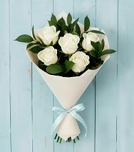 Букет цветов из:  Розы в Старой Руссе