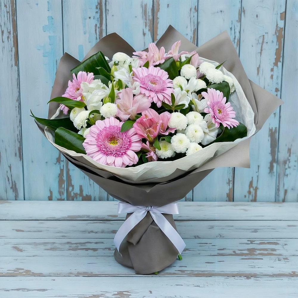 Букет цветов из: Герберы, Альстромерии и Хризантемы в Старой Руссе