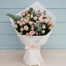 Букет цветов из:  Розы в Старой Руссе