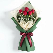 Букет цветов из:  Розы в Старой Руссе