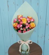Букет цветов из:  Розы в Старой Руссе
