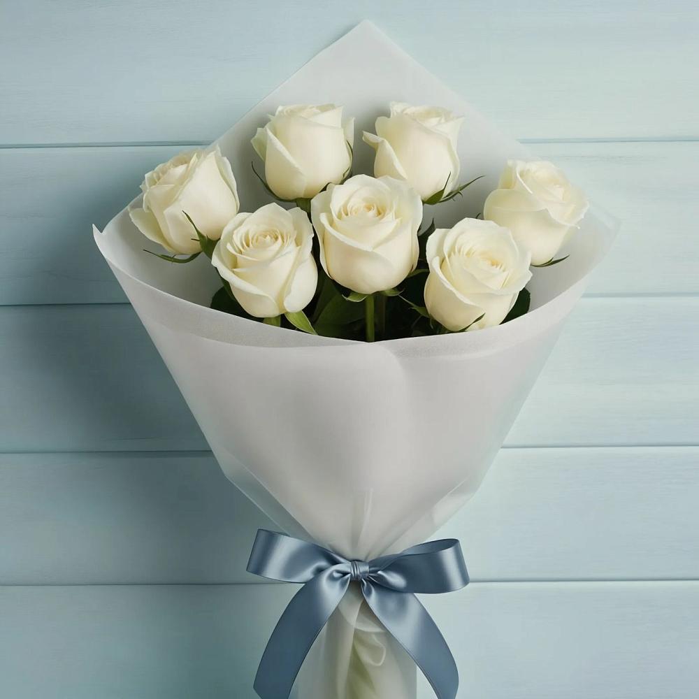 Букет 7 Белых роз Эдлесс Лав в Старой Руссе
